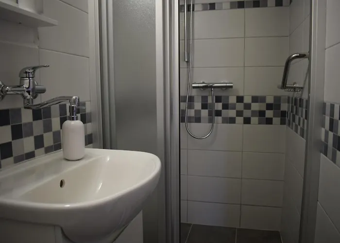 Guest house Elbrs 3*