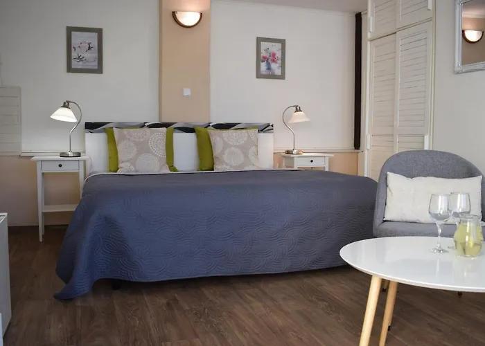 Guest house Elbrs 3*